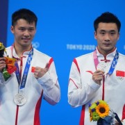 九游电脑版下载-从一战封神到挣脱低谷 陈艾森二战奥运摘银已不易